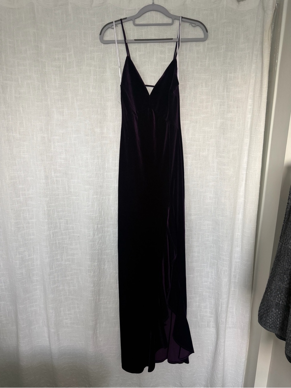 Lulu's Deep Plum Velvet Spaghetti Strap Maxi Dress